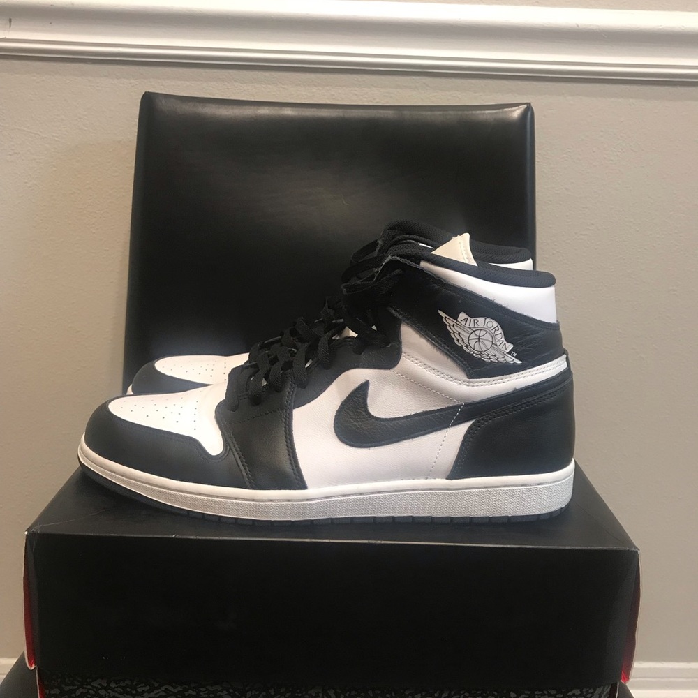 Air Jordan Retro 1 - Size 15 Like New